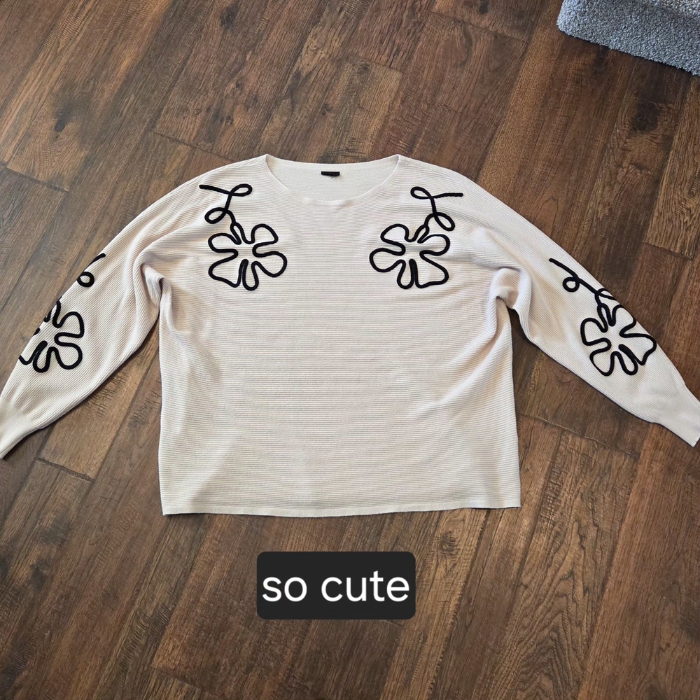 Crewneck Floral Overlay Sweater Womens L Soft And Stretchy